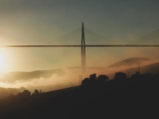 viaduc de millau dans la brume - ©photo Antoine Daniélou copie